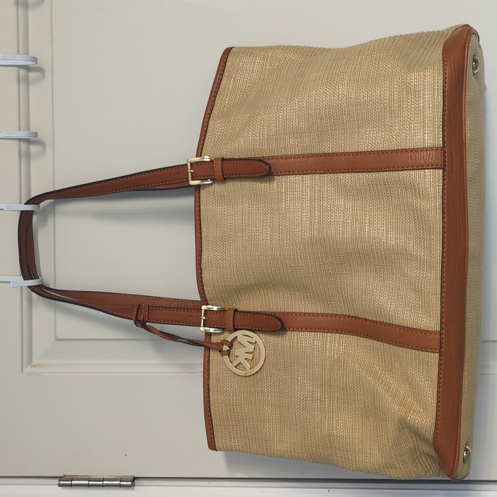 Michael Michael Kors Straw and Leather Bag